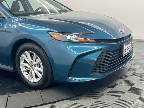 Used 2026 Toyota Camry LE FWD image 9