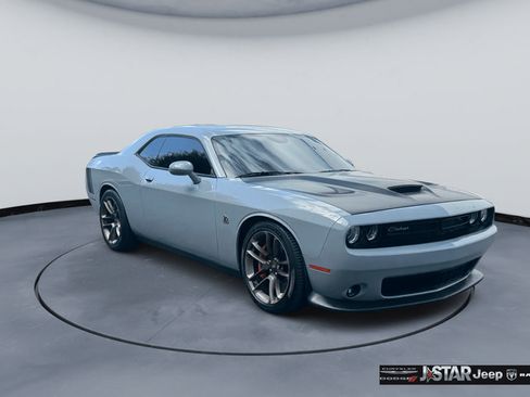 Used 2021 Dodge Challenger R/T Scat Pack w/ Dynamics Package RWD image 3