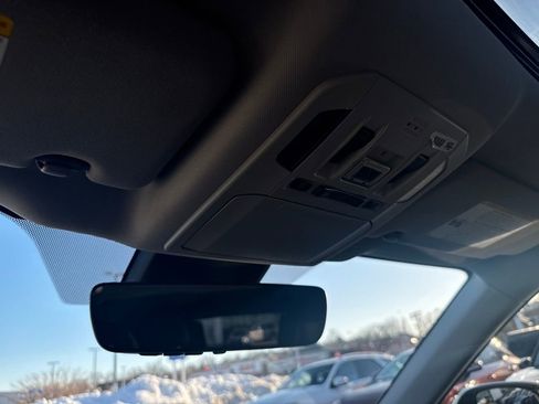 Used 2021 Toyota Highlander XLE image 36