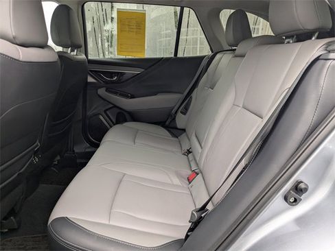 Used 2023 Subaru Outback Limited image 15