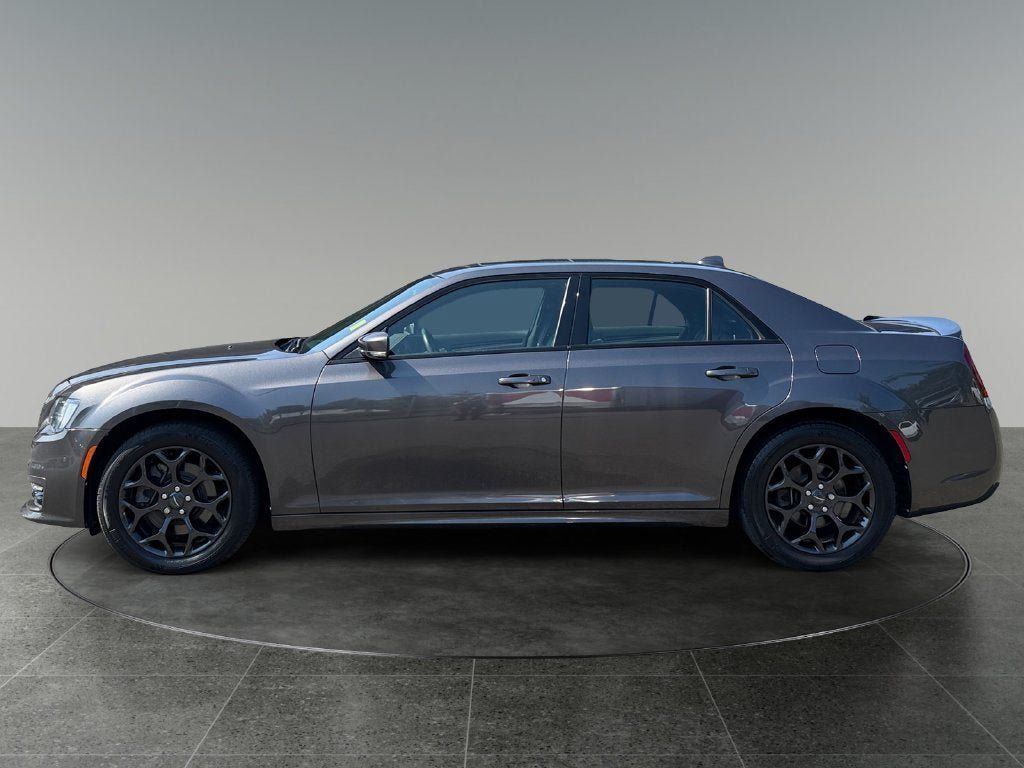 Used 2019 Chrysler 300 S w/ 300S Premium Group AWD/4WD image 6