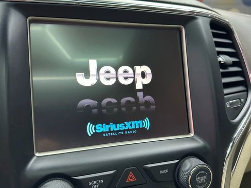 Used 2014 Jeep Grand Cherokee Overland w/ Advanced Technology Group image 13