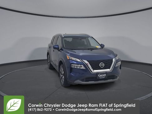 Used 2021 Nissan Rogue SV w/ Premium Package AWD/4WD image 4