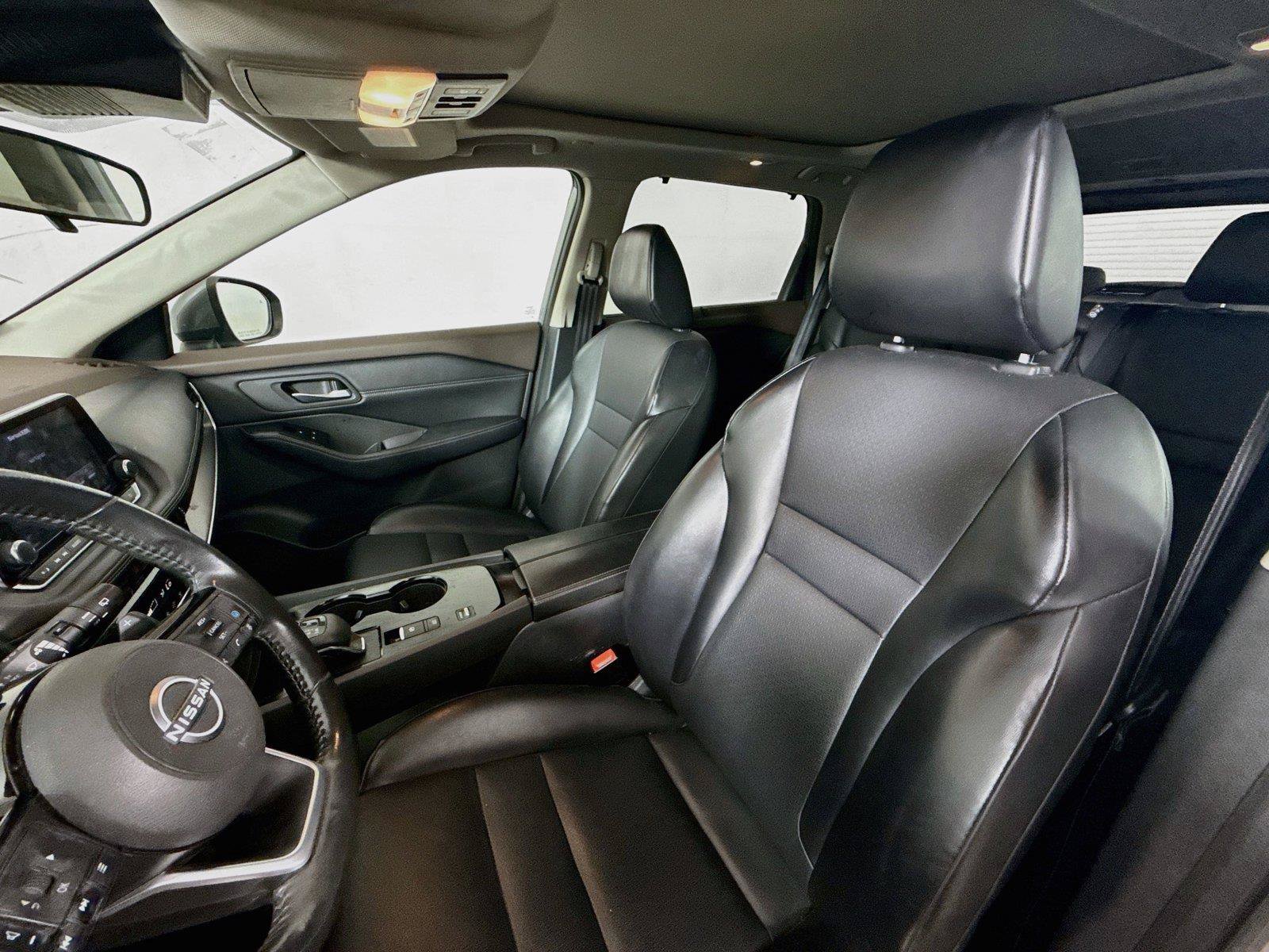 Used 2022 Nissan Rogue SV w/ SV Premium Package FWD image 10