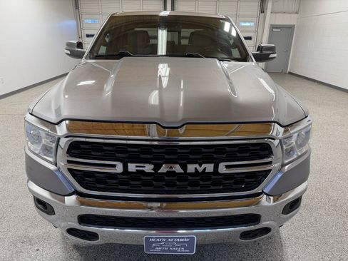Used 2022 RAM 1500 Big Horn AWD/4WD image 3