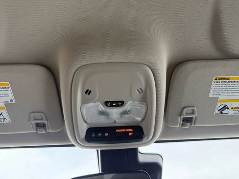 Used 2020 Buick Encore GX Preferred w/ Cold Weather Comfort Package image 33