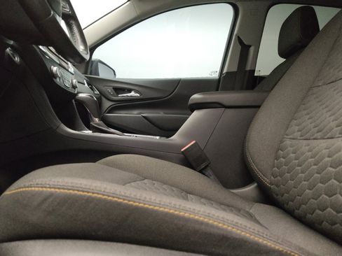 Used 2020 Chevrolet Equinox LT FWD image 17