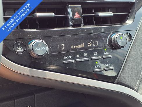 Used 2021 Toyota Camry SE FWD image 24
