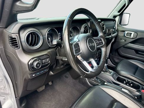 Used 2021 Jeep Wrangler Unlimited Rubicon 4xe w/ Cold Weather Group AWD/4WD image 10