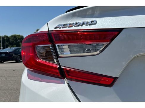 Used 2022 Honda Accord Sport image 45