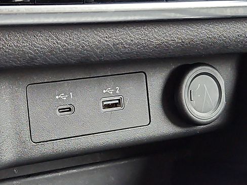 Certified 2023 Nissan Rogue SV image 23