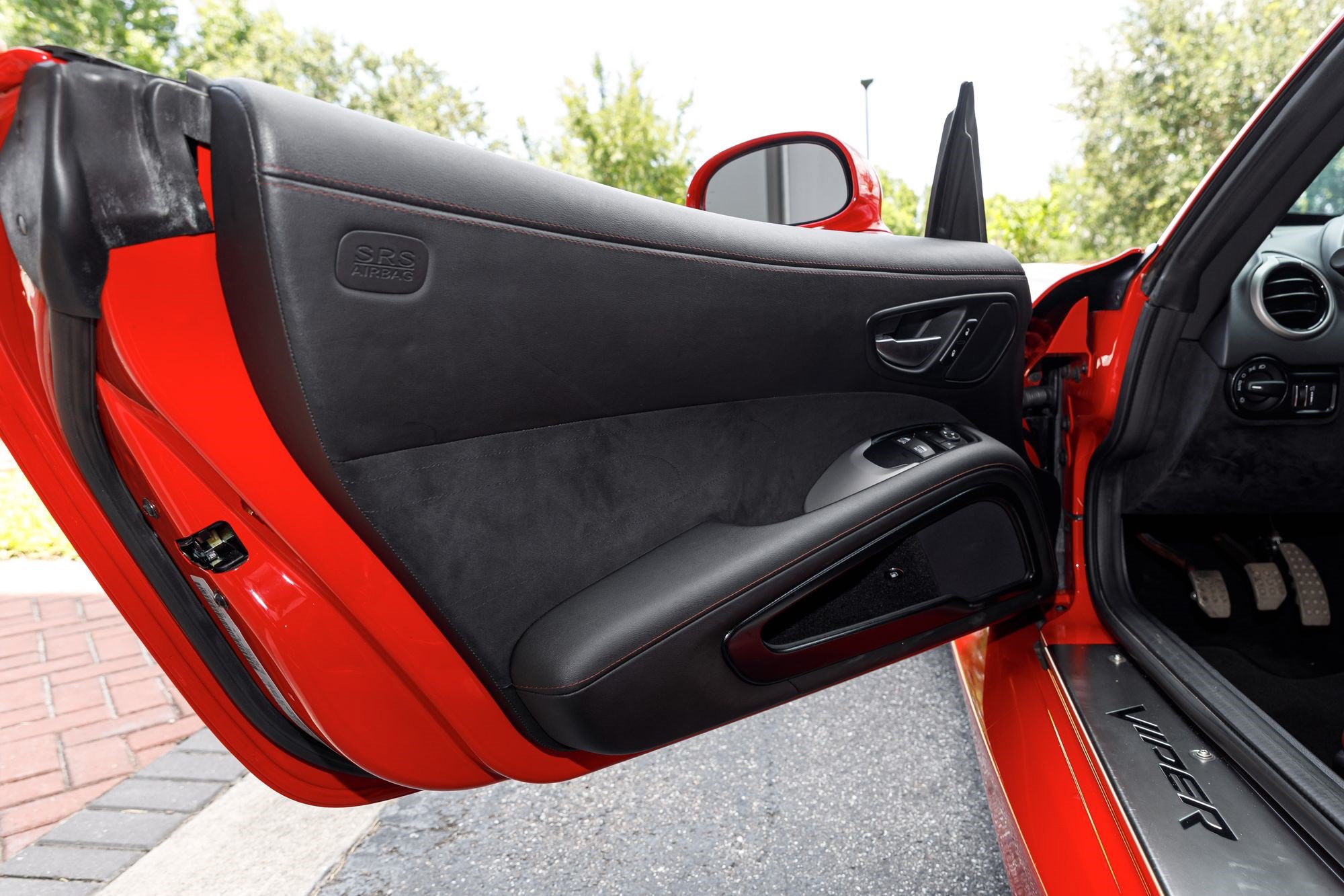 Used 2017 Dodge Viper GTC RWD image 17