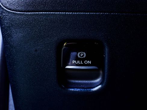Used 2025 Lincoln Navigator L Reserve AWD/4WD image 38