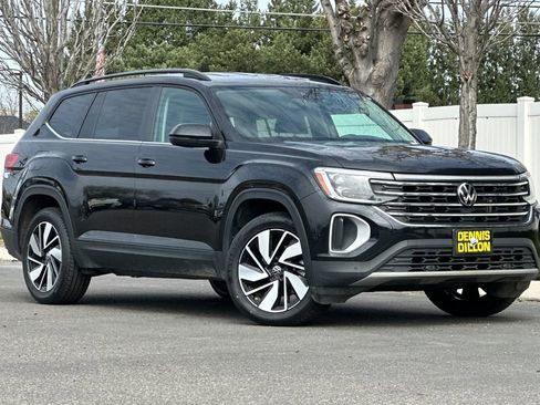 Used 2024 Volkswagen Atlas SE image 1