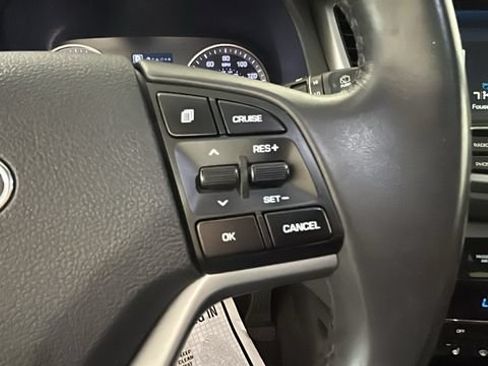 Used 2016 Hyundai Tucson Limited w/ Option Group 03 AWD/4WD image 17