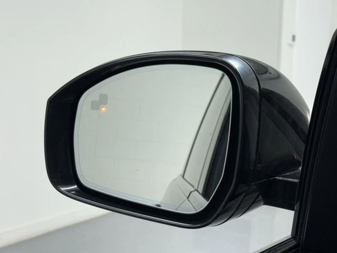 Used 2019 Land Rover Range Rover Long Wheelbase Supercharged image 17