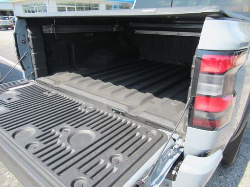 Used 2023 Nissan Frontier PRO-4X w/ Pro Convenience Package AWD/4WD image 38