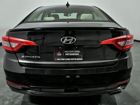Used 2017 Hyundai Sonata SE w/ Cargo Package FWD image 8