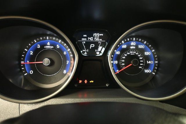 Used 2012 Hyundai Elantra Limited w/ Technology Pkg 5 FWD image 23