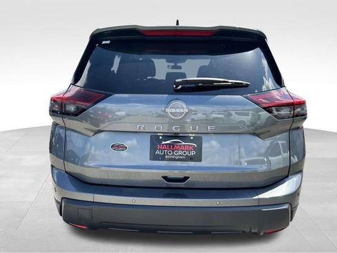 Used 2025 Nissan Rogue S FWD image 3