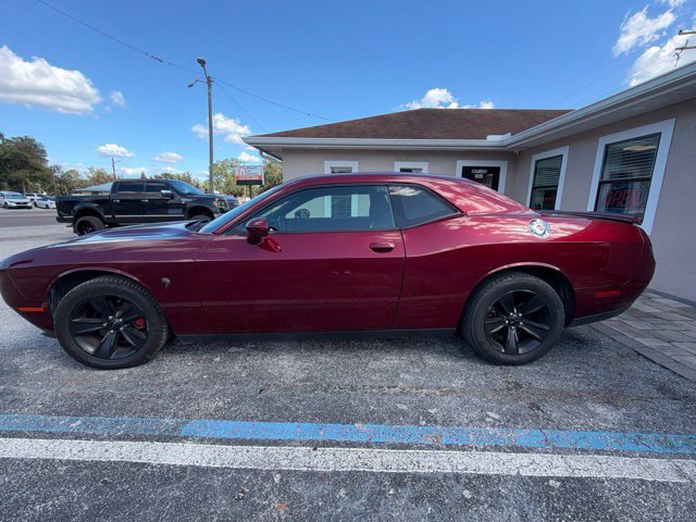 Used 2019 Dodge Challenger SXT RWD image 8