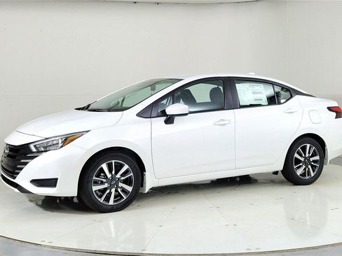 New 2025 Nissan Versa SV w/ Trunk Package image 3