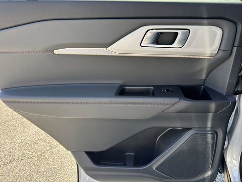 New 2026 Ford Explorer Active image 21