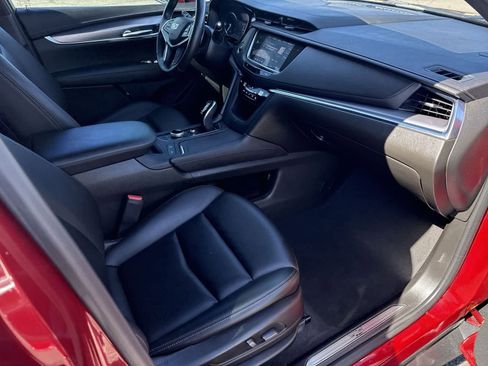 Used 2022 Cadillac XT5 Luxury w/ LPO, Floor Liner Package image 11