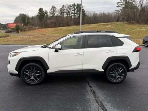 Used 2024 Toyota RAV4 Adventure image 15