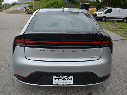 Used 2023 Toyota Prius LE AWD/4WD image 6