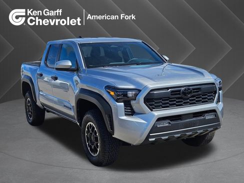 Used 2026 Toyota Tacoma TRD Off-Road AWD/4WD image 1