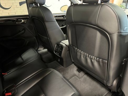 Used 2024 Porsche Macan Turbo AWD/4WD image 21