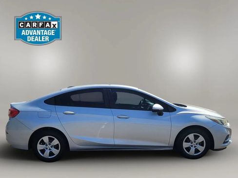 Used 2016 Chevrolet Cruze LS FWD image 4