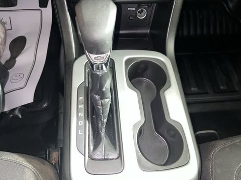 Used 2022 Chevrolet Colorado LT w/ Fleet Safety Package image 21