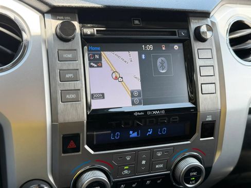 Used 2018 Toyota Tundra Platinum AWD/4WD image 33