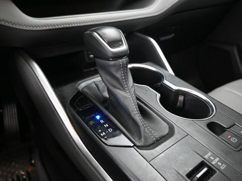 Used 2022 Toyota Highlander XLE image 15