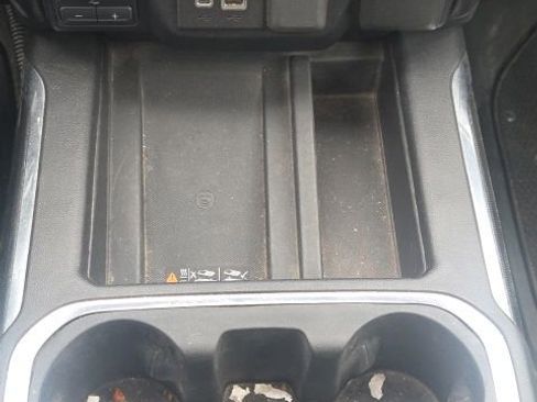 Used 2023 GMC Sierra 2500 AT4 w/ AT4 Preferred Package AWD/4WD image 33