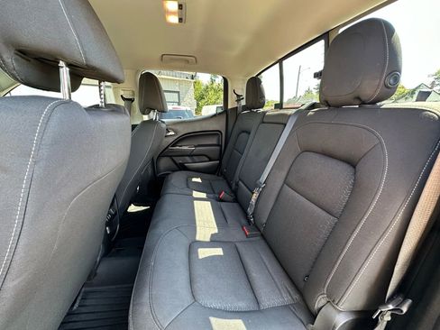Used 2018 GMC Canyon SLE w/ SLE Convenience Package image 11