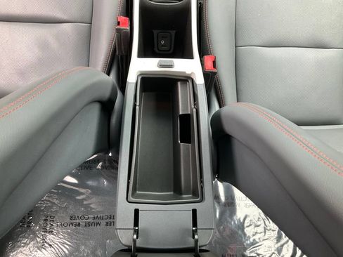 Used 2017 Chevrolet Bolt Premier FWD image 44