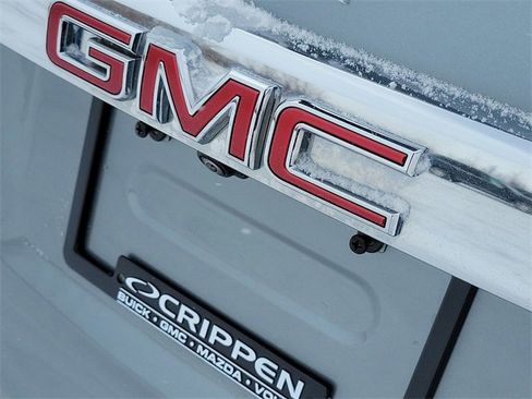 Certified 2023 GMC Acadia SLT image 36
