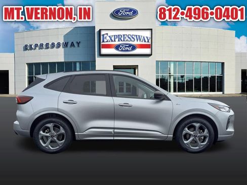 Used 2023 Ford Escape ST-Line w/ Cold Weather Package FWD image 6
