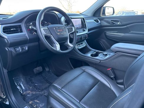 Certified 2023 GMC Acadia SLT image 13