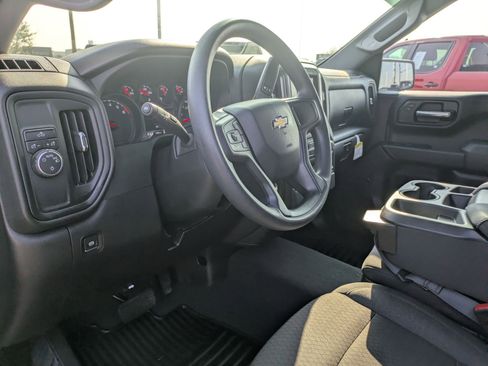 Certified 2024 Chevrolet Silverado 1500 Custom image 9