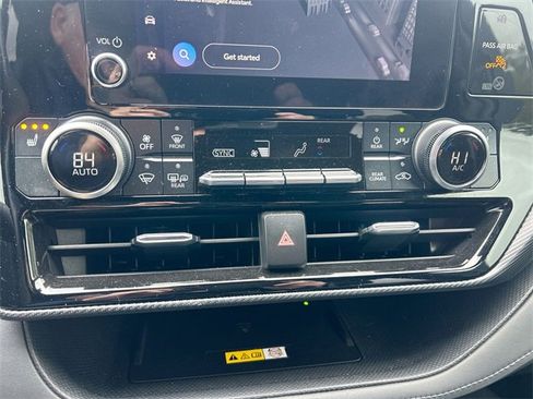 Used 2023 Toyota Highlander XSE image 22
