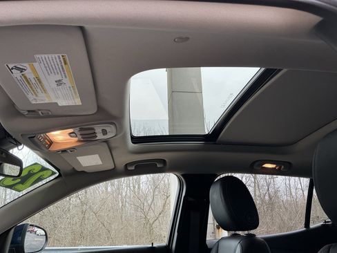 Used 2023 Buick Encore GX Essence w/ Experience Buick Package image 17