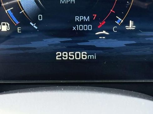 Used 2025 Chevrolet Equinox LT w/ Convenience Package II image 17