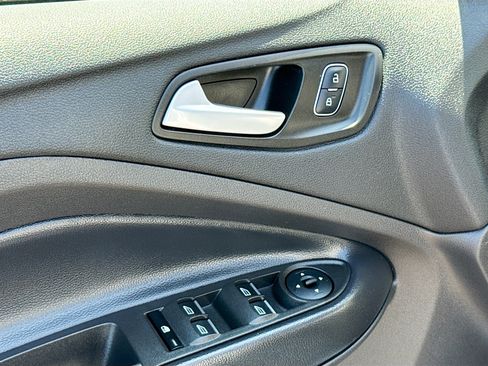 Used 2019 Ford Escape SE AWD/4WD image 8