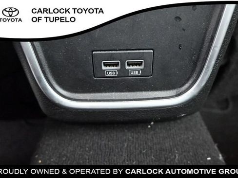 Used 2022 Dodge Charger SXT RWD image 16