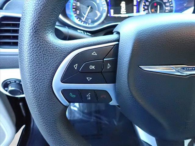 Used 2016 Chrysler 200 Limited FWD image 12