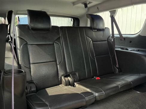 Used 2017 GMC Yukon XL Denali w/ Open Road Package AWD/4WD image 19